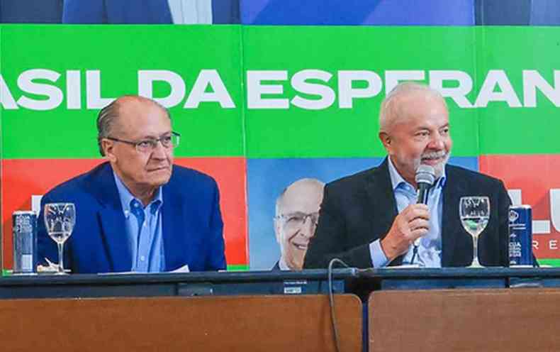 Lula e Alckmin em coletiva de imprensa