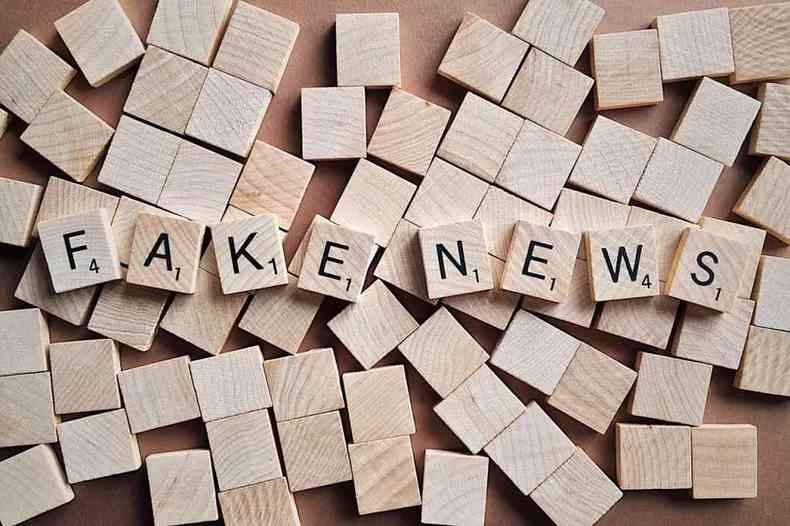 Palavras-cruzadas com a palavra Fake News