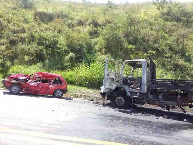 Caminho e carros bateram no km 649, na regio de Cristiano OtoniVera Schmidt/EM/DA Press