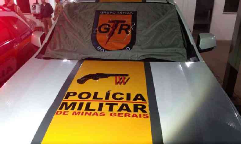 Policiais do Grupo Ttico atenderam  ocorrncia em Sete Lagoas(foto: PM/Divulgao)