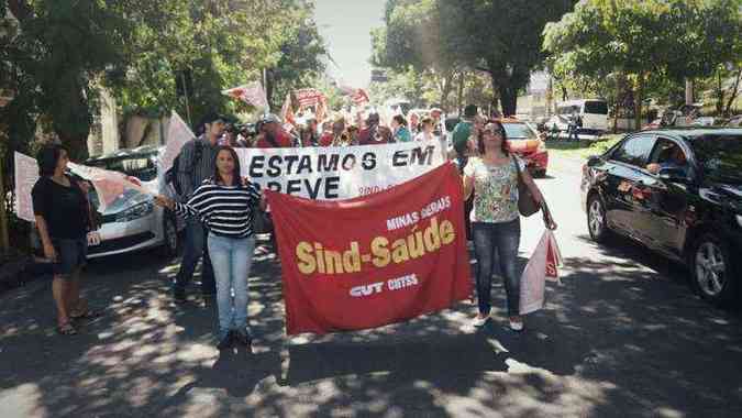 Servidores fizeram manifestao nesta segunda-feira em Belo Horizonte(foto: Sind-Sade/Divulgao)