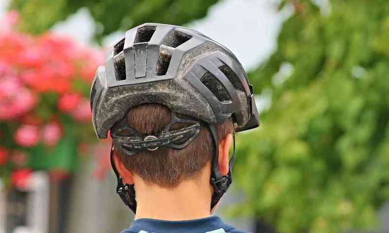 Uso de capacete  essencial para os ciclistas, pontua o neurocirurgio Rodrigo Faleiro(foto: Pixabay)