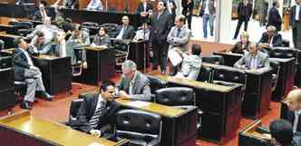 Plenrio da Assembleia Legislativa: diante do apelo popular, poucos parlamentares mineiros se declararam contra o fim da verba do palet (foto: Rala Melo/ALMG)