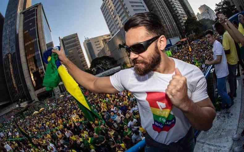 Dom Lancellotti em manifestação em favor de Bolsonaro