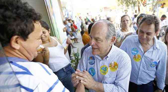 Pimenta da Veiga pediu votos em So Francisco, no Norte de Minas,(foto: Nidin Sanches/Nitro)