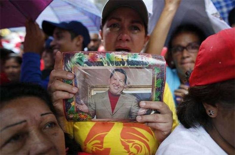 Apoiadores de Chávez fizeram manifestações pela recuperação do presidente(foto: REUTERS/Jorge Silva ) Apoiadores de Chávez fizeram manifestações pela recuperação do presidente(foto: REUTERS/Jorge Silva )