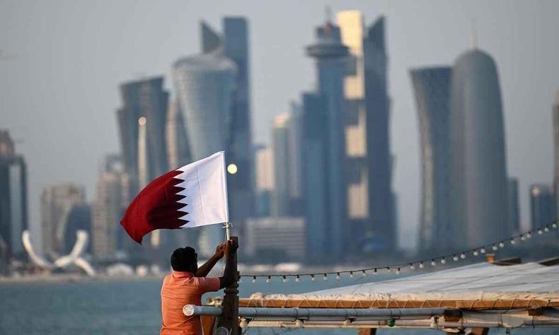 Bandeira do Catar na cidade de Doha