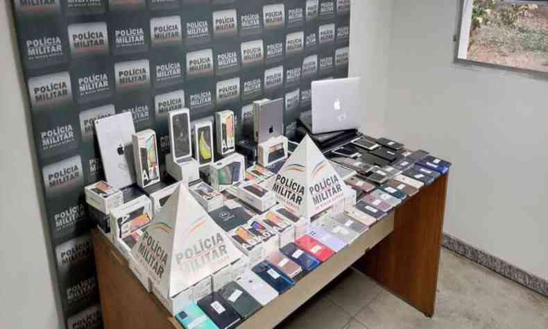 PM recupera 152 aparelhos eletrnicos roubados de loja de Ibirit