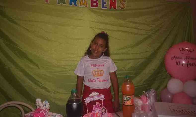 Filha do catador recebe festa de aniversrio e dia de princesa(foto: Dirio Campo Belo/Divulgao)