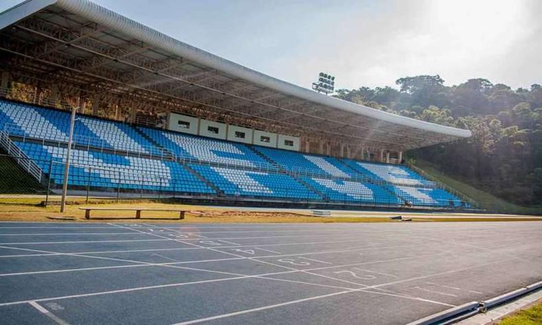 O candidato caiu entre a segunda e terceira voltas, após percorrer entre 800 e 900 metros, diz a PM(foto: UFJF/Divulgação) O candidato caiu entre a segunda e terceira voltas, após percorrer entre 800 e 900 metros, diz a PM
