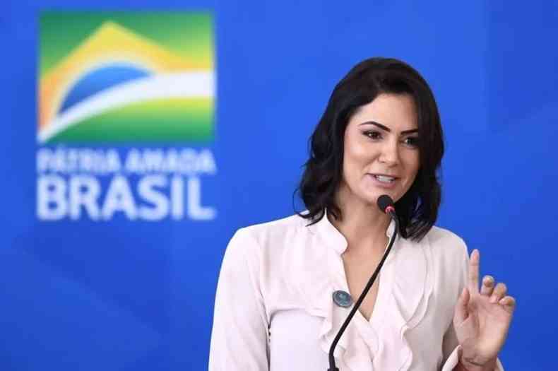 Michelle Bolsonaro fala em discurso no Planalto 