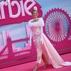 Barbie marca gerações com busca por um padrão de beleza inatingível