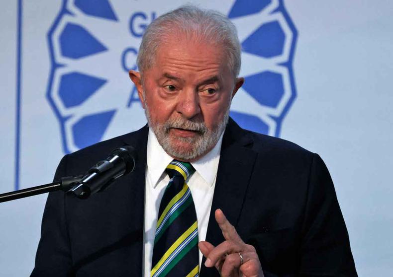 Se Lula quiser apenas repetir o passado vai fracassar. Se ousar e começar a construir um país novo e que nunca existiu, vai merecer um lugar na história (foto: Ahmad Gharabli/AFP) cvcv