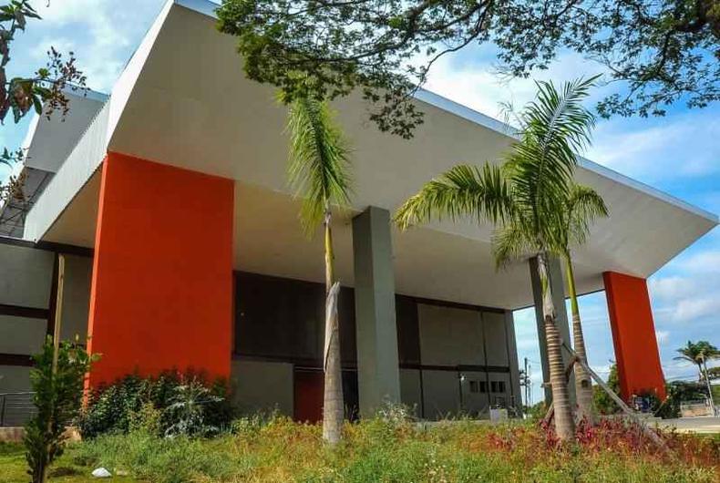 Fachada do Teatro Municipal de Betim