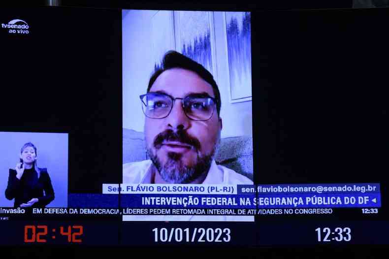 Em pronunciamento via videoconferncia, senador Flvio Bolsonaro (PL-RJ)
