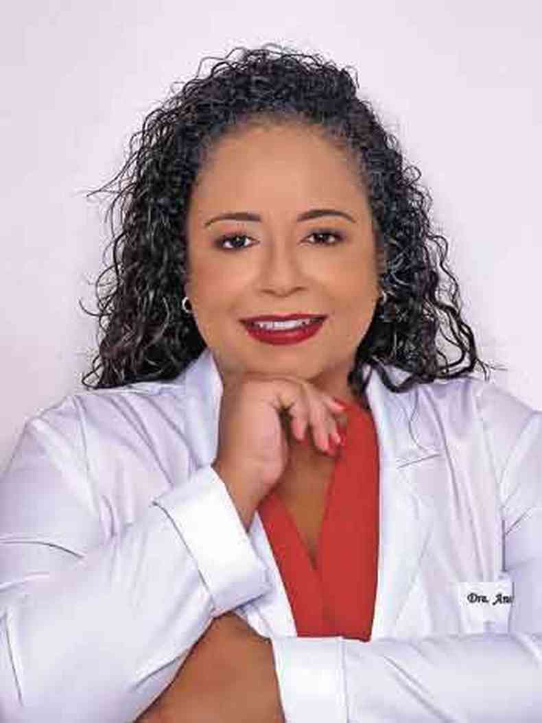 Ana Paula Brasil, psiquiatra