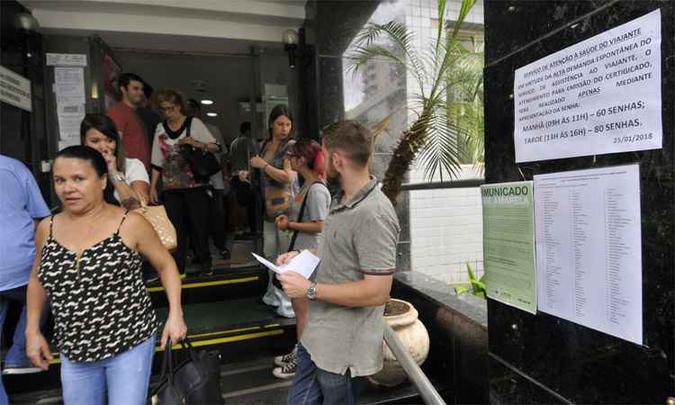 Movimentação em busca de vacina e certificado é grande no Serviço de Atenção ao Viajante (foto: Juarez Rodrigues/EM/DA Press) Movimentação em busca de vacina e certificado é grande no Serviço de Atenção ao Viajante (foto: Juarez Rodrigues/EM/DA Press)