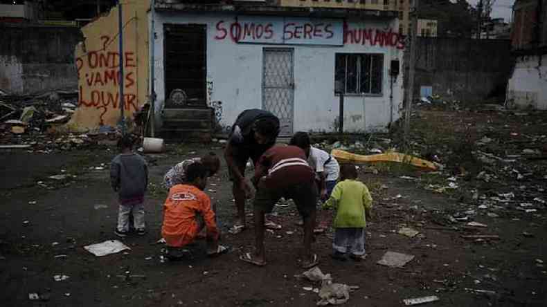 Famlia em situao de pobreza no Brasil
