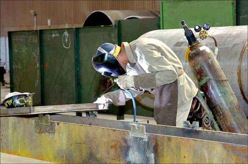 Além do fraco desempenho da mineração, indústria afeta os resultados(foto: Jair Amaral/EM/D.A Press - 18/8/09) Além do fraco desempenho da mineração, indústria afeta os resultados(foto: Jair Amaral/EM/D.A Press - 18/8/09)