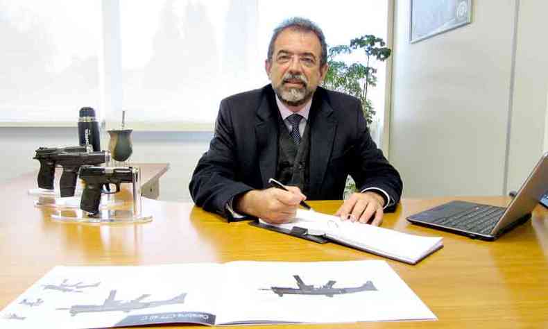 Salesio Nuhs, presidente da Taurus Armas(foto: Fotos: Taurus/Divulgao)