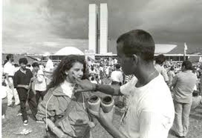 Movimento dos caras-pintadas pelo impeachment de Collor Movimento dos caras-pintadas pelo impeachment de Collor