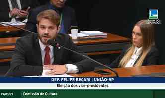 Felipe Becari e Carla Diaz na Cmara dos Deputados