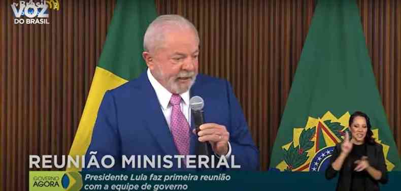 Lula realiza a primeira reunio ministerial com todos os 37 ministros