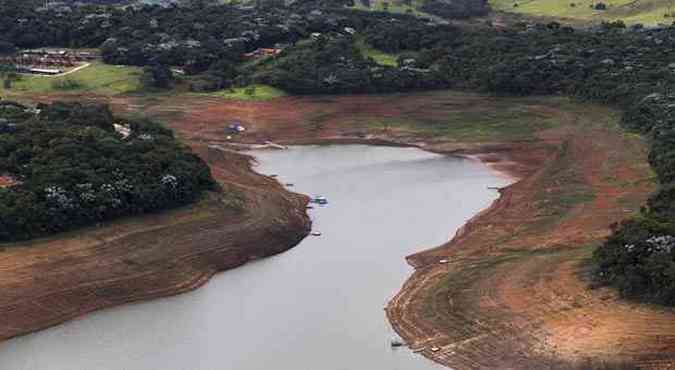 Represa Jaguari. Interligao com o sistema Cantareira est gerando polmicas(foto: Roosevelt Cssio/Reuters)
