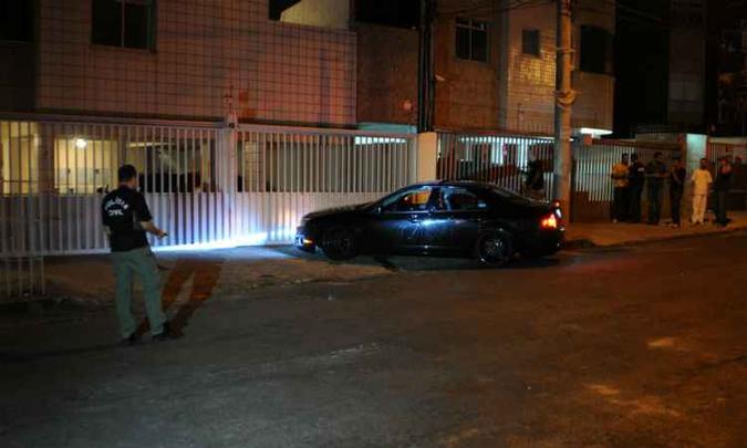 O advogado foi assassinado com vários tiros quando chegava em casa(foto: Tulio Santos/EM/D.A Press) O advogado foi assassinado com vários tiros quando chegava em casa(foto: Tulio Santos/EM/D.A Press)