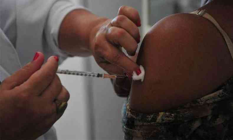Em Nova Lima cobertura vacinal  de 96%, acima da mdia no estado(foto: Leandro Couri/ EM DA Press)
