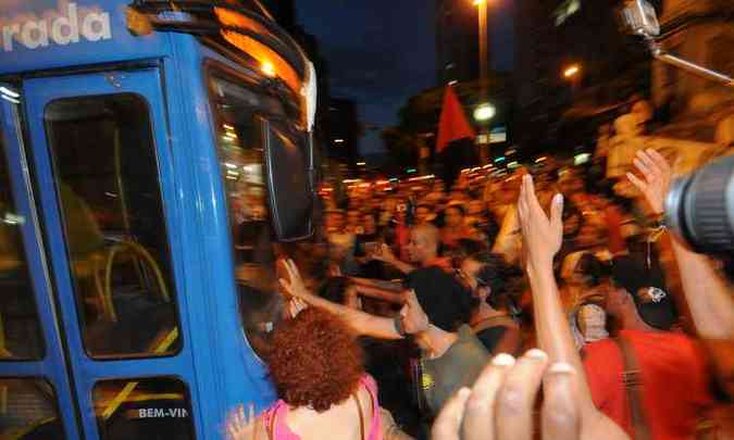 ltimas semanas foram marcadas por atos contra o aumento das passagens(foto: Tulio Santos/EM/DA Press)