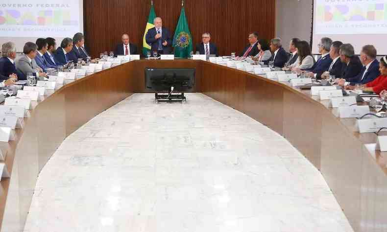 Lula e governadores em reunio no Palcio do Planalto