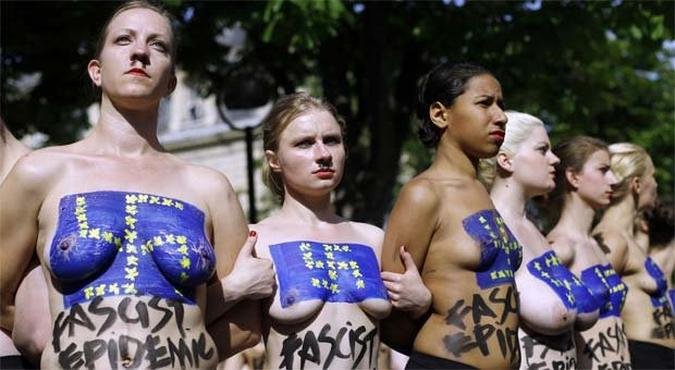 Feministas denunciaram o crescimento da estrema direita na Europa(foto: AFP PHOTO / THOMAS SAMSON )