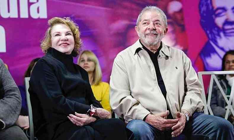 Ex-primeira-dama, Marisa Letcia, ao lado do ex-presidente Lula(foto: Heinrich Aikawa/ Instituto Lula)