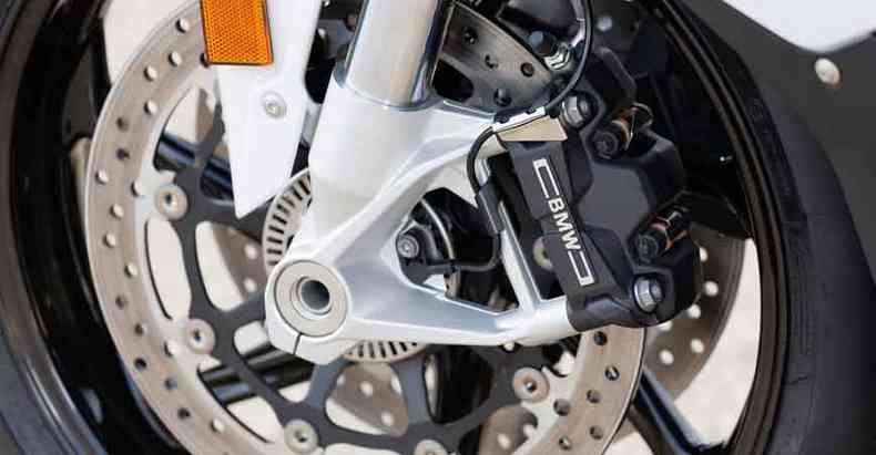  Sistemas de controle de trao e freios ABS(foto: BMW/divulgao)