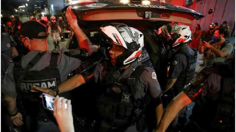 PM prende manifestante em ato contra Bolsonaro; crticos temem que agncia antiterrorismo sirva para perseguio poltica