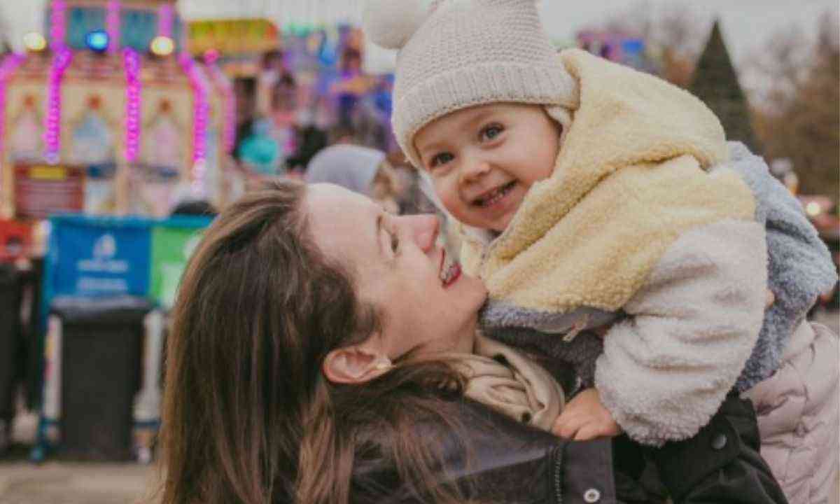 Foto de bebê viraliza como 'meme' e mãe faz apelo para que parem de atacar  sua filha