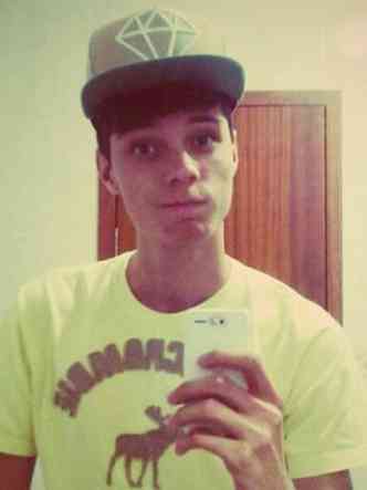 Gabriel Oliveira Maciel, de 17 anos, sumiu depois de sair de casa para uma calourada(foto: Reproduo / Facebook)