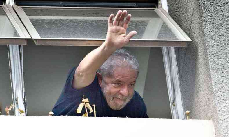 Lula ainda  o nico candidato do PT ao Palcio do Planalto(foto: Nelson Almeida)