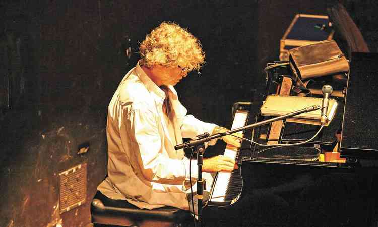  pianista, compositor e arranjador Alberto Rosenblit
