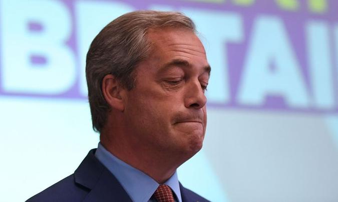 Nigel Farage anunciou nesta segunda-feira sua renncia como lder do partido britnico UKIP(foto: AFP / Ben STANSALL )