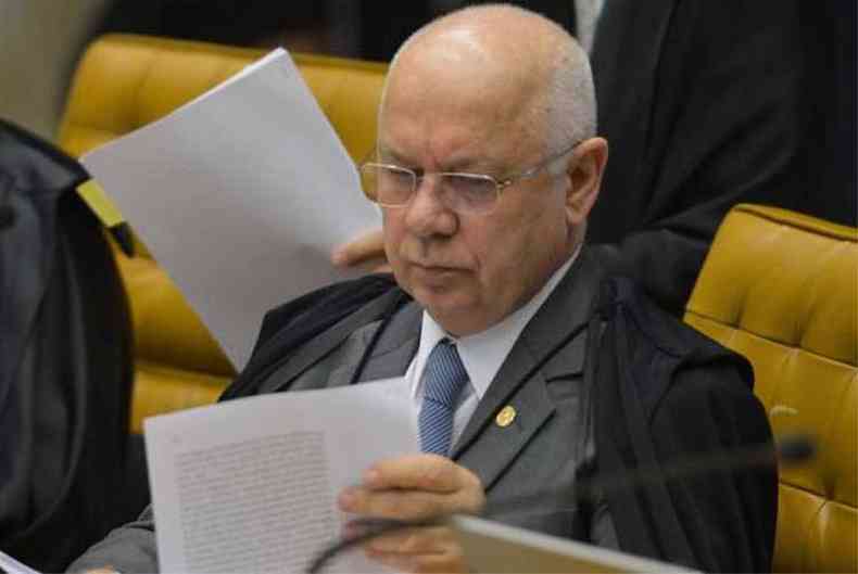 O ministro Teori Zavascki, do STF, disse que vai trabalhar durante o recesso da Corte para analisar os depoimentos de delao premiada de executivos da Odebrecht (foto: Jos Cruz/Agncia Brasil)