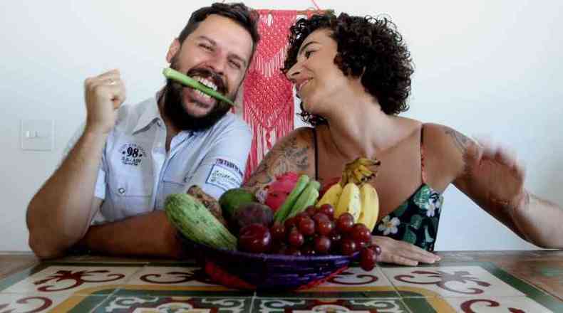 Influenciado pela esposa, Natália Cruz, que está em processo de veganismo, Marcelo já deixou de comer carne e se diz satisfeito
