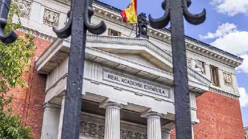 A sede da Real Academia Espanhola em Madrid, na Espanha