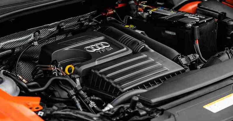 Lateral revela que o novo Audi Q3 ganhou linhas mais robustas 