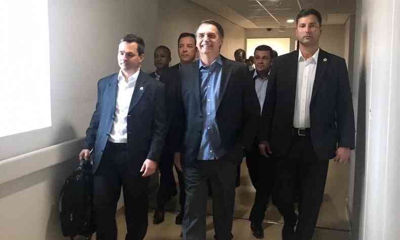 Bolsonaro retorna a Braslia depois de 17 dias internado em hospital em So Paulo(foto: Reproduo/Twitter)