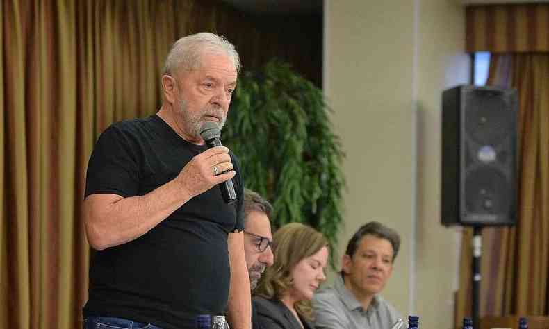 Lula em debate com petistas, em 2020