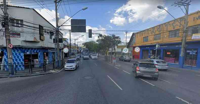 Acidente deixou duas pessoas feridas na Avenida Pedro II, esquina com a Avenida Carlos Luz, no Bairro Caiaras(foto: Google Maps)