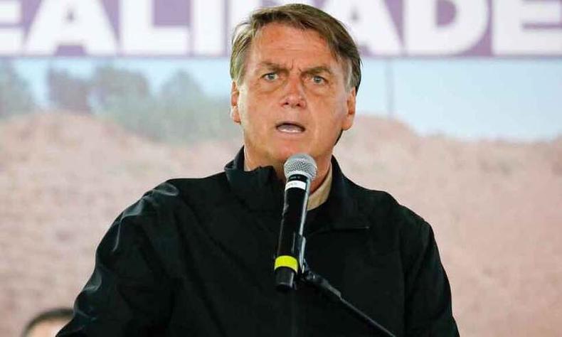 Bolsonaro discursou em Umuarama (PR), onde visitou obras em rodovias