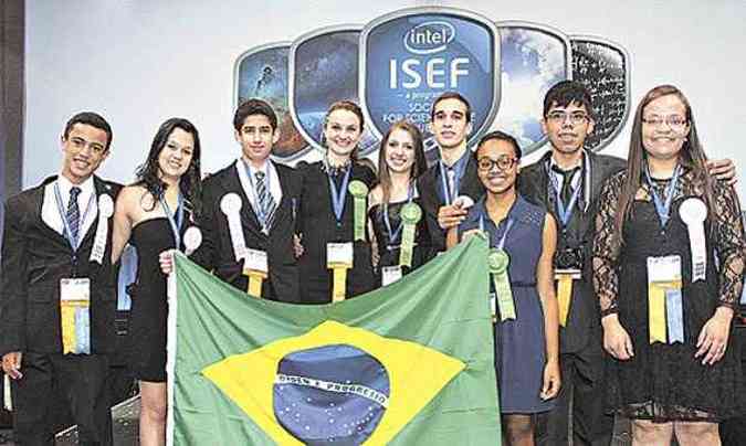 Equipe do Brasil na Feira Internacional Intel 2013 (foto: (Luis Eduardo Selbach/Divulgao))